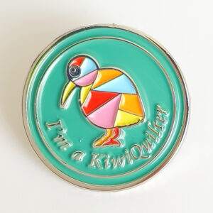I‘m a KiwiQuilter soft enamel gold plating pin